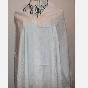 Calvin Klein Scarf Pashmina Viscose Wrap Fringed 28 x 70 Off White & Lightweight